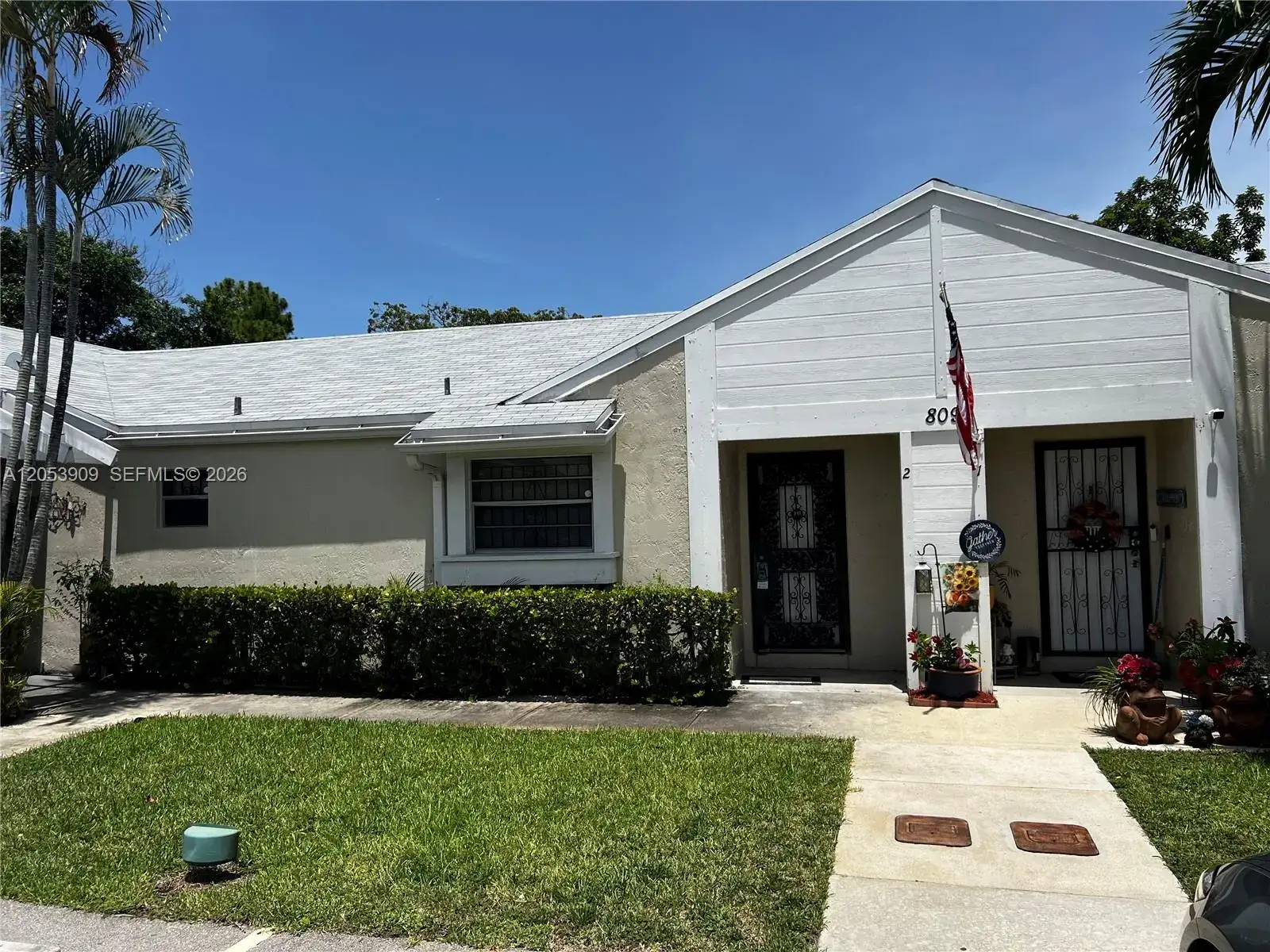 2 bedroom 2 bath Residential Lease for rent at 809 NE 214th Ln # 2, Miami FL 33179