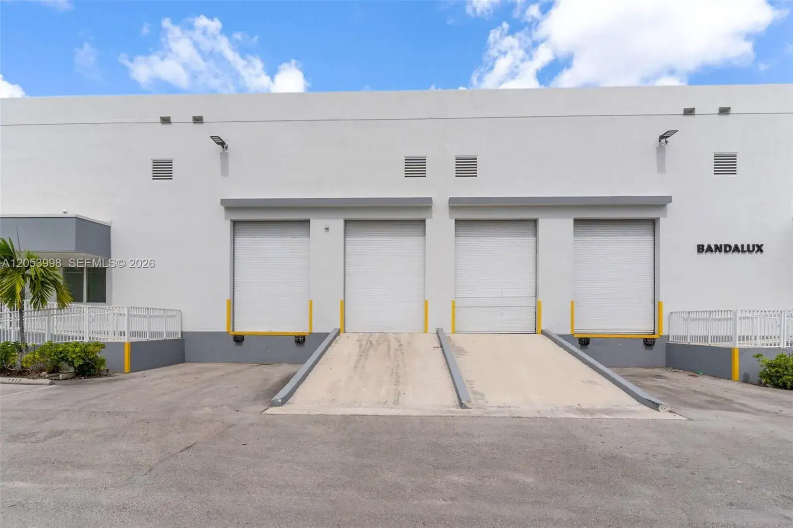 Commercial Sale for sale at 7900 NW 71st St, Medley FL 33166