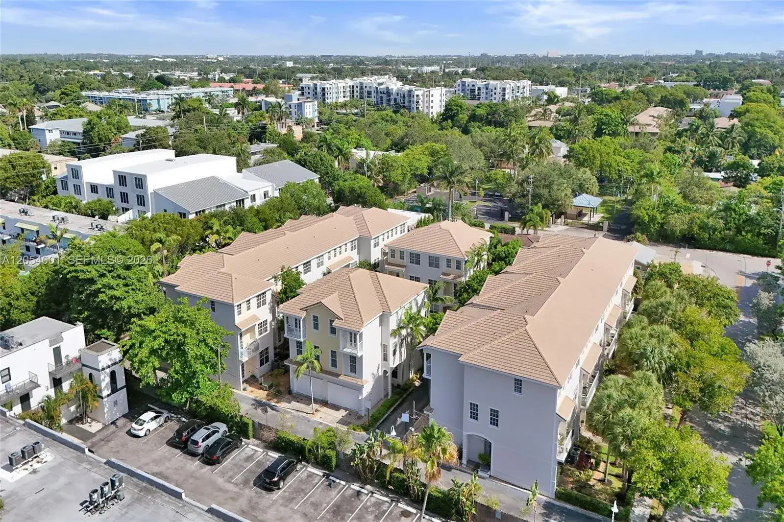2726 Old Florida Trail, Wilton Manors FL 33334