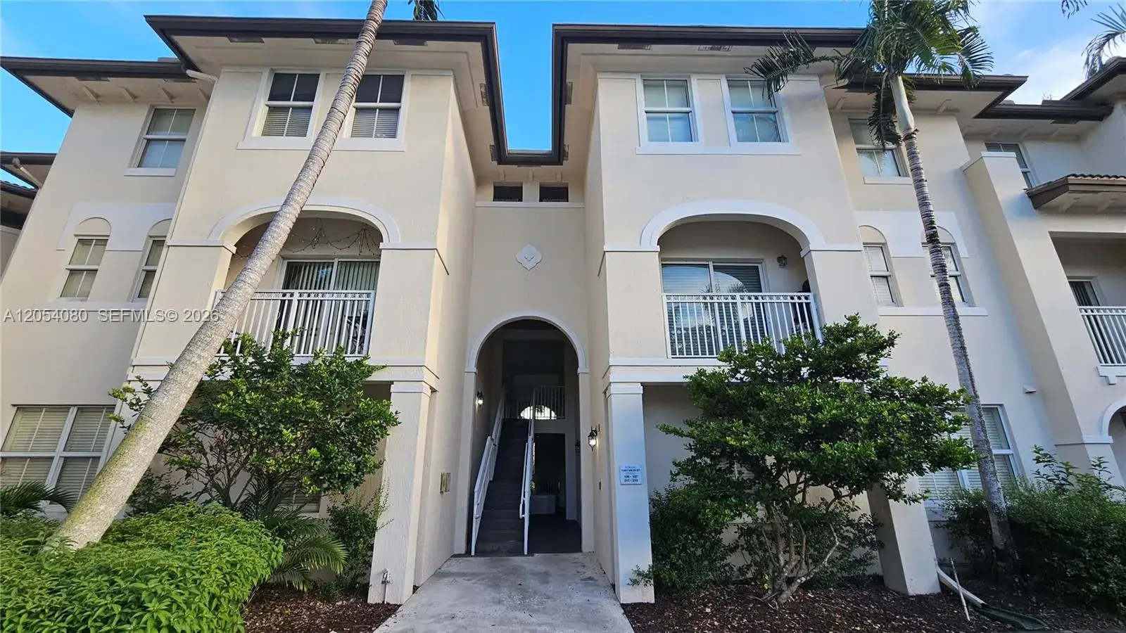 2 bedroom 2 bath Residential Lease for rent at 11401 NW 89th St # 214, Doral FL 33178