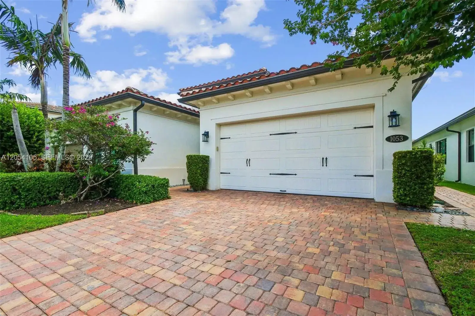 3 bedroom 2 bath Residential for sale at 1053 SW 113th Way, Pembroke Pines FL 33025