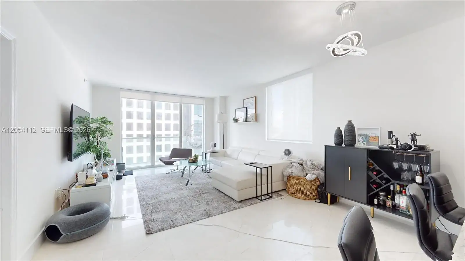 2 bedroom 2 bath Residential Lease for rent at 500 Brickell Ave # 2610, Miami FL 33131