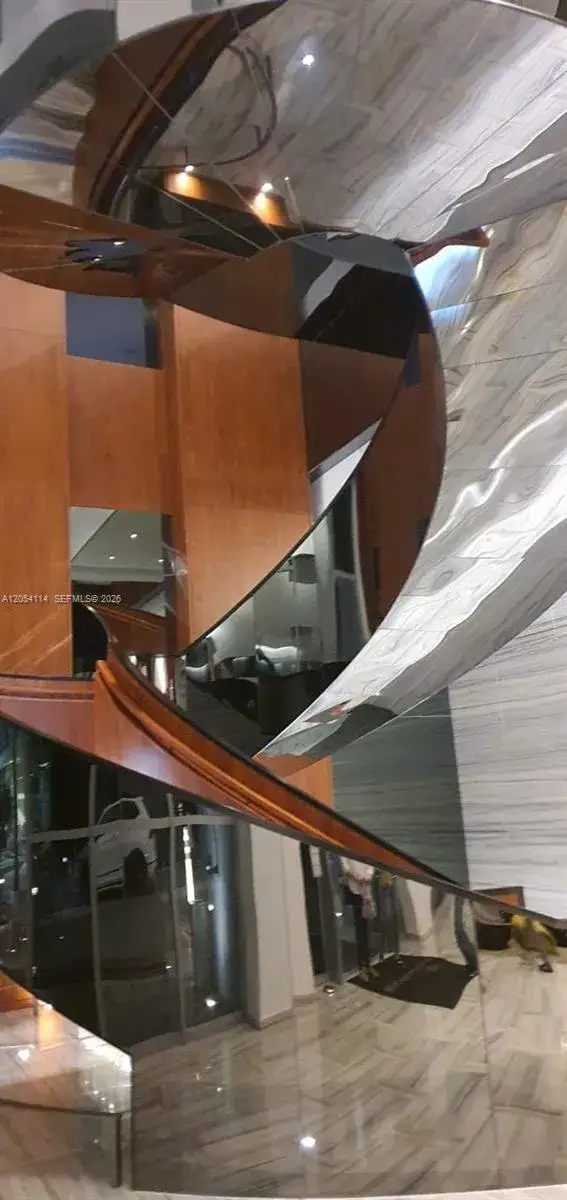 1 bedroom 1 bath Residential Lease for rent at 1300 Brickell Bay Dr # 1107, Miami FL 33131