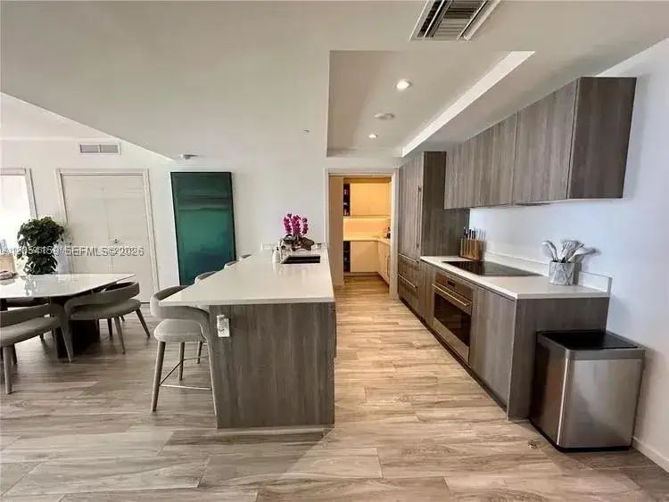 2 bedroom 2 bath Residential Lease for rent at 801 S Miami Ave # 3810, Miami FL 33131
