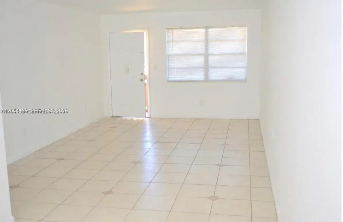 2 bedroom 2 bath Residential Lease for rent at 1350 NE 119th St # 135019, Miami FL 33161