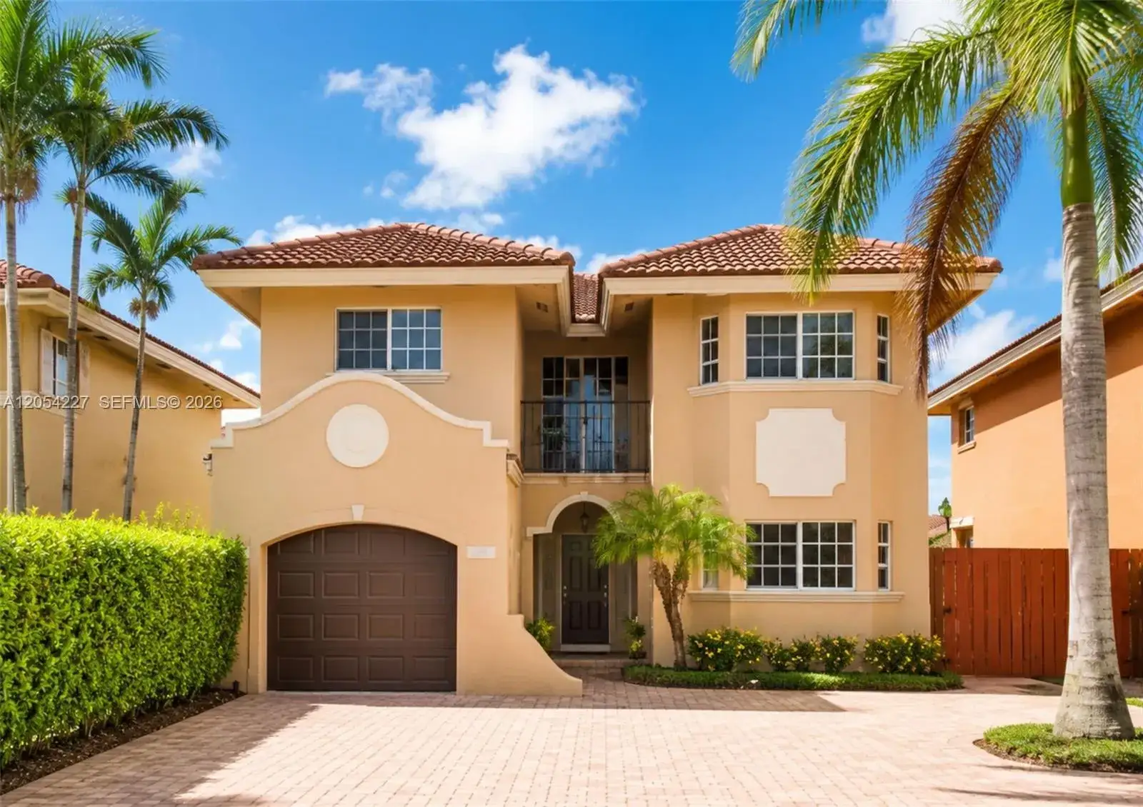3 bedroom 2 bath Residential for sale at 15355 SW 39th Ln, Miami FL 33185