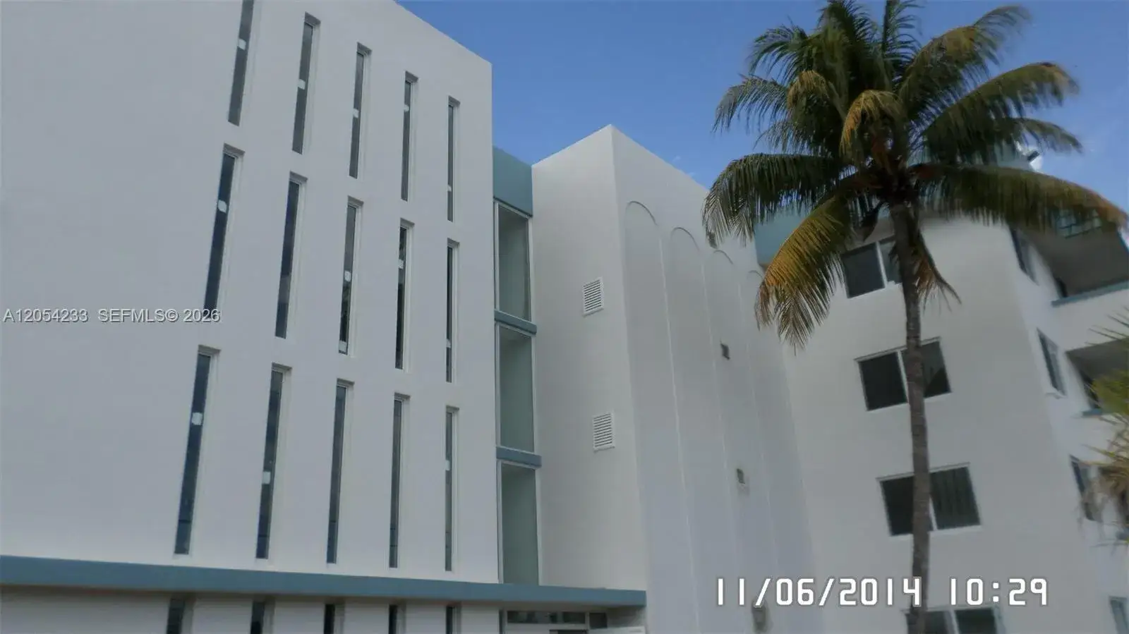 1 bedroom 1 bath Residential Lease for rent at 11750 NE 16th Ave # 408, Miami FL 33161