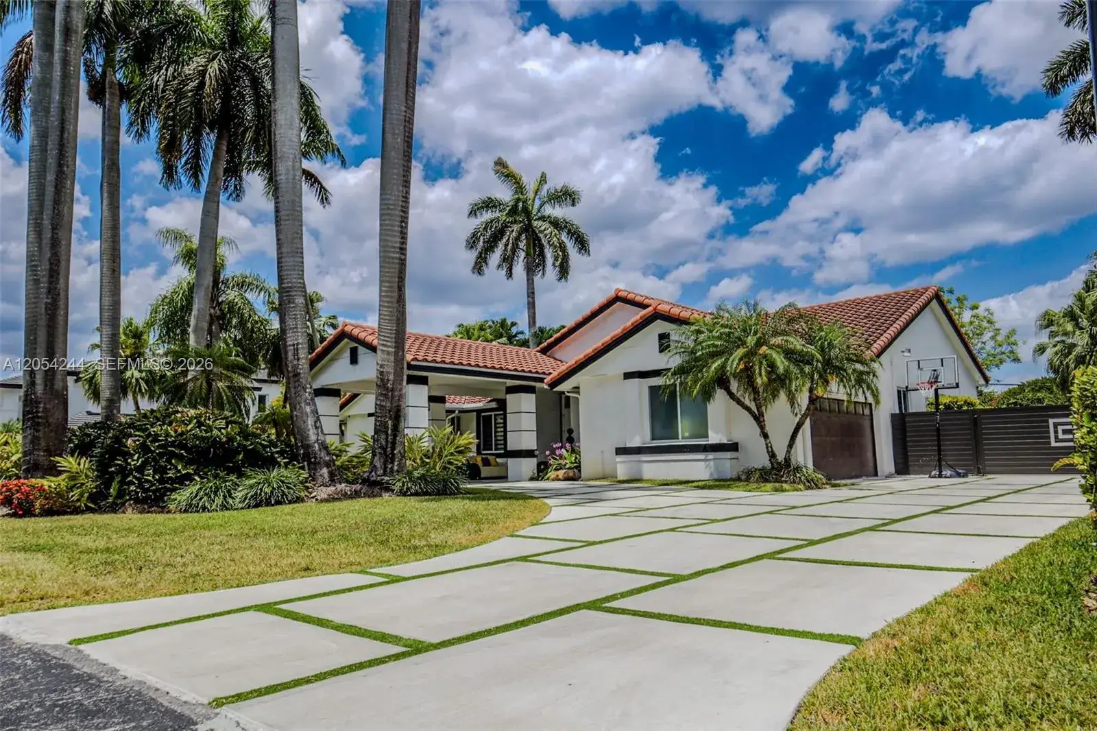 5 bedroom 4 bath Residential for sale at 11929 SW 72 TER, Miami FL 33183