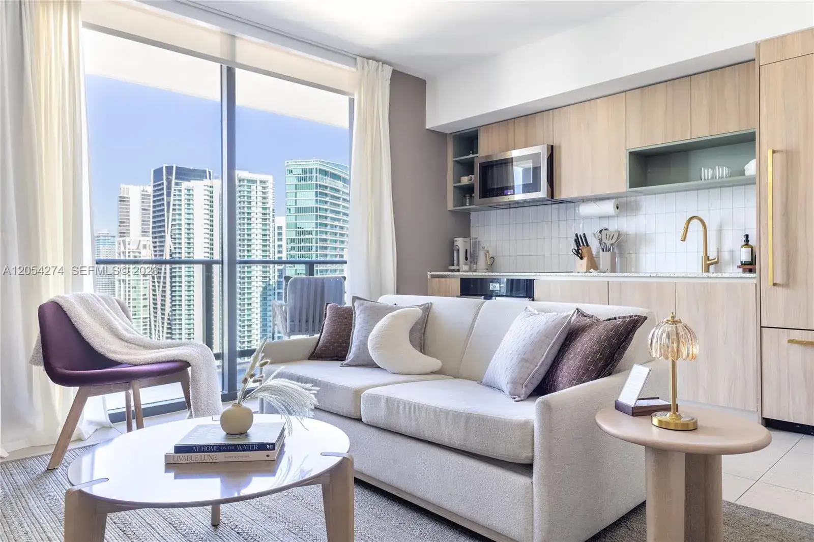 2 bedroom 2 bath Residential Lease for rent at 159 NE 6th St # 4101, Miami FL 33132