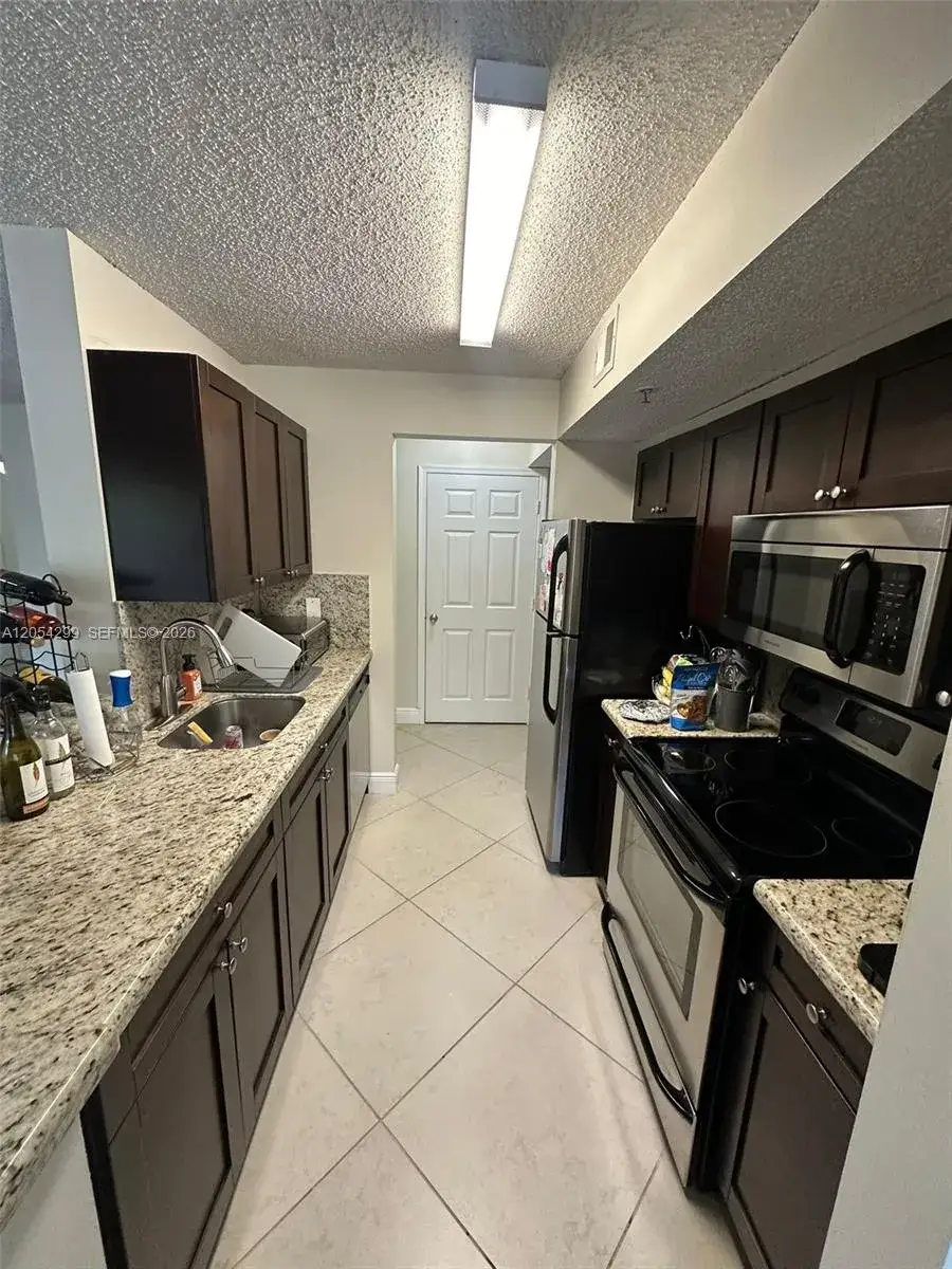 1 bedroom 1 bath Residential Lease for rent at 3830 Lyons Rd # 3, Coconut Creek FL 33073