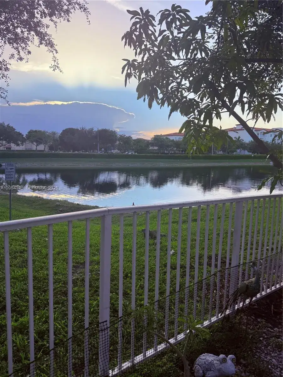 3 bedroom 2 bath Residential for sale at 7950 NW 108th Pl, Doral FL 33178