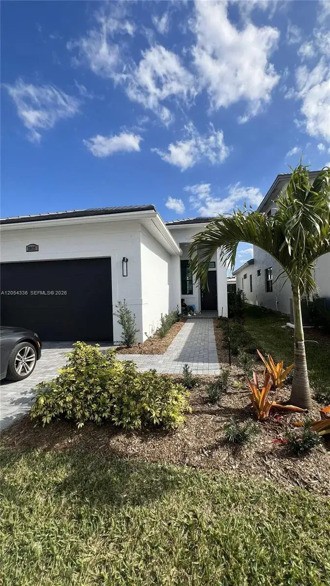 3 bedroom 2 bath Residential Lease for rent at 9037 SW Vetta Way, Port St. Lucie FL 34987