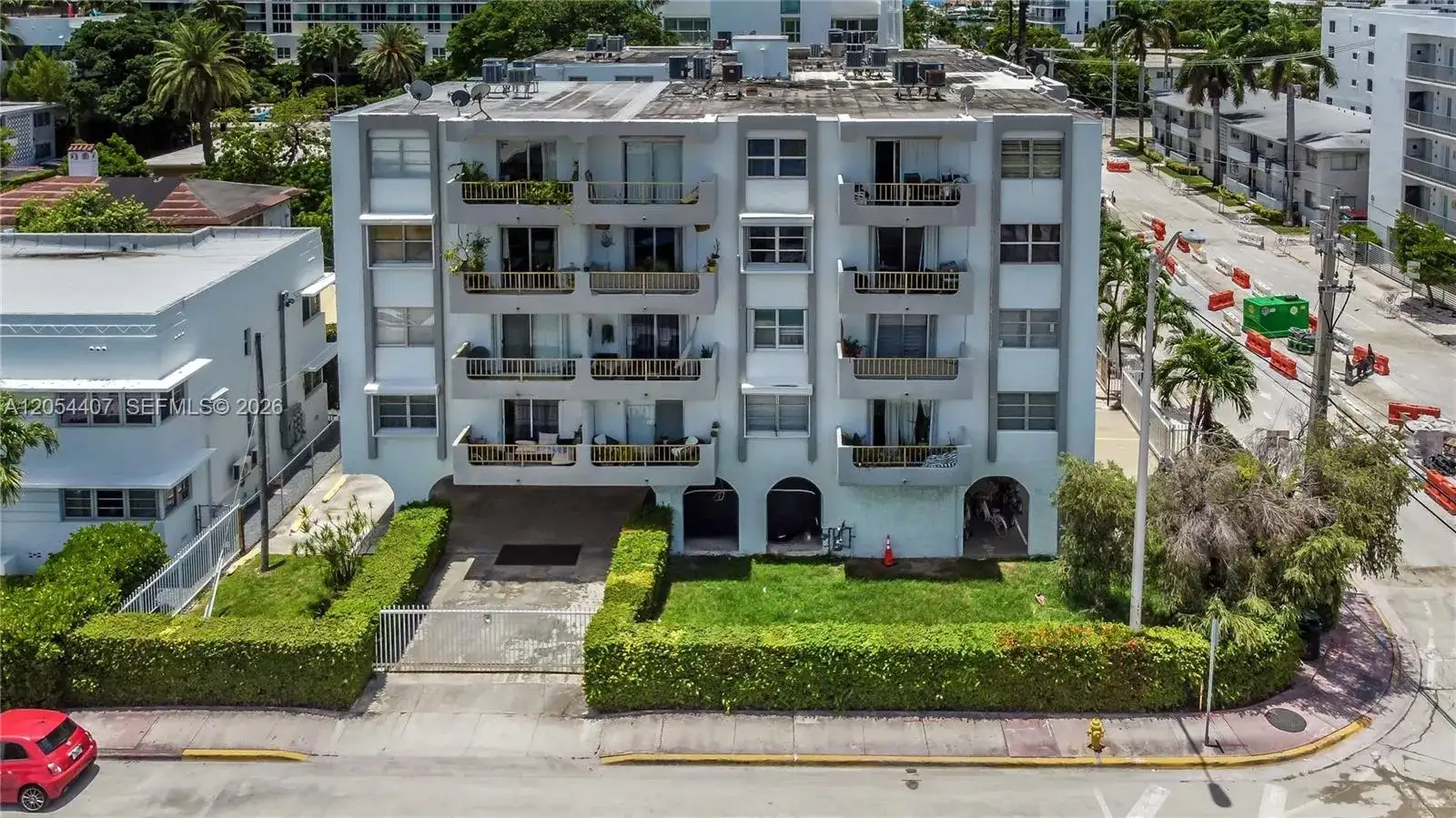 1 bedroom 1 bath Residential Lease for rent at 1580 West Ave # 504, Miami Beach FL 33139