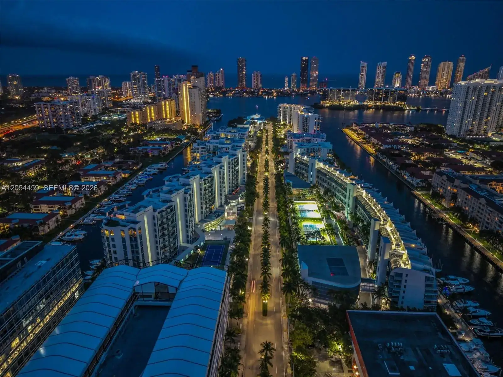2 bedroom 2 bath Residential for sale at 3029 NE 188th St # 714, Aventura FL 33180