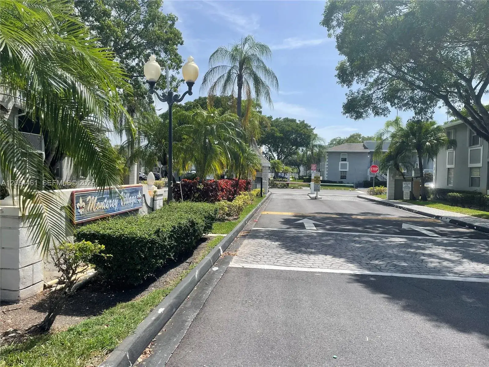 2 bedroom 2 bath Residential Lease for rent at 452 NE 210th Cir Ter # 7A, Miami FL 33179