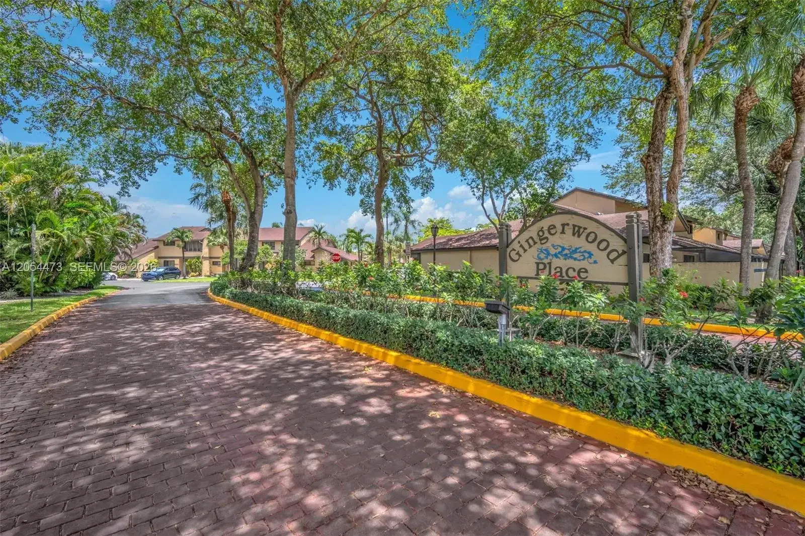 2 bedroom 2 bath Residential for sale at 8747 Cleary Blvd, Plantation FL 33324