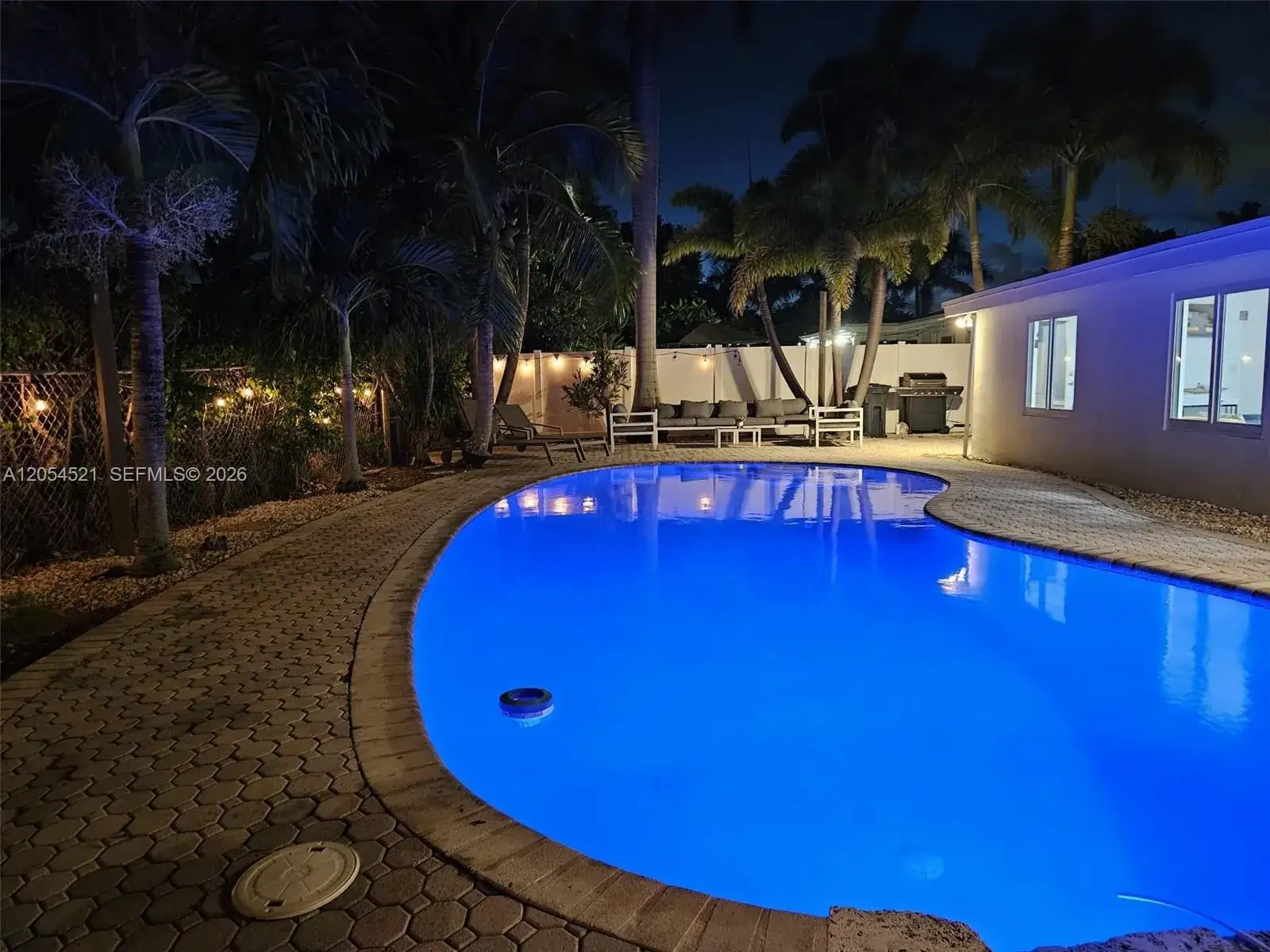 4 bedroom 3 bath Residential for sale at 2784 NE 30th St, Lighthouse Point FL 33064