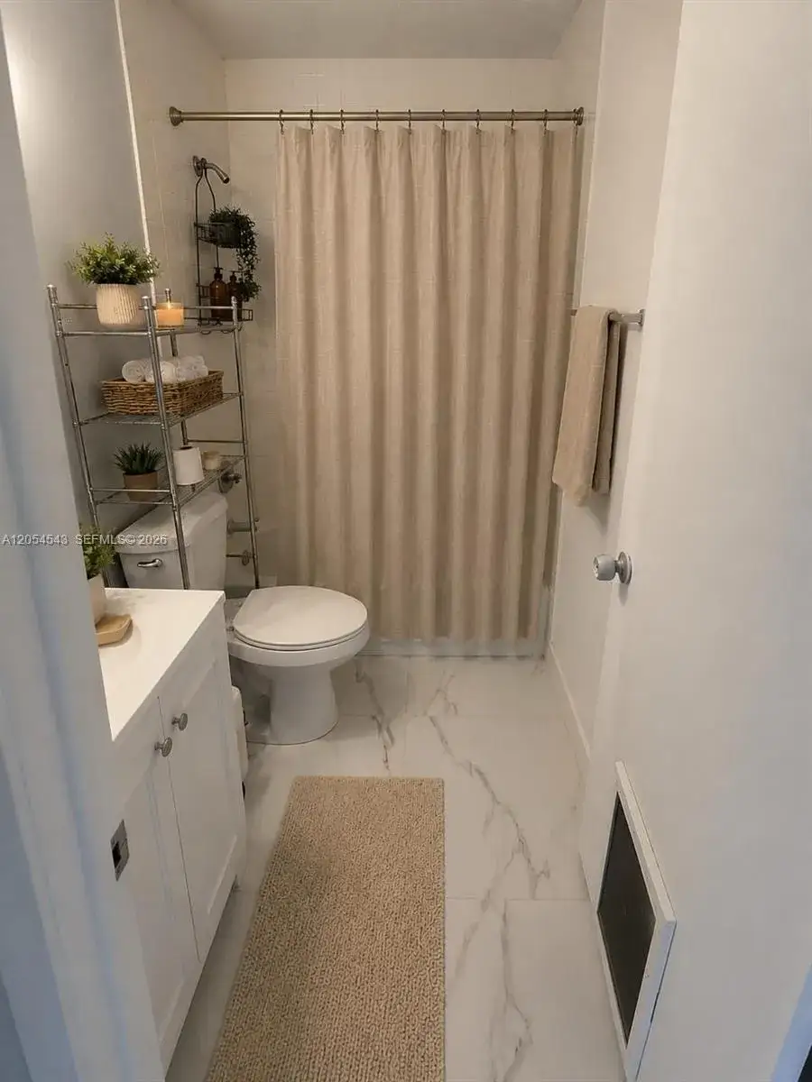 3 bedroom 3 bath Residential for sale at 14816 SW 104th St # 89, Miami FL 33196