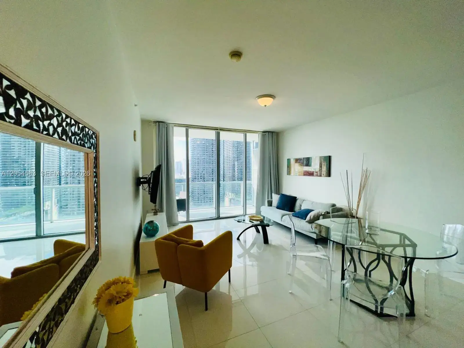 1 bedroom 1 bath Residential Lease for rent at 1111 SW 1st Ave, Miami FL 33130