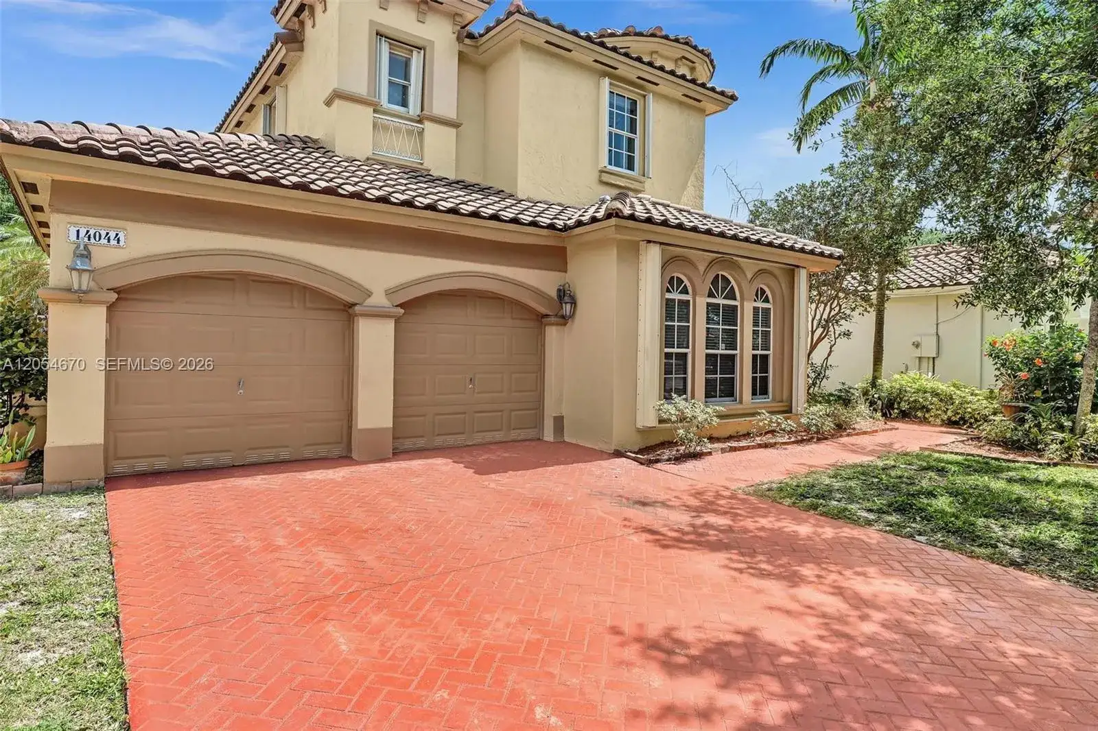 4 bedroom 3 bath Residential Lease for rent at 14044 SW 54th St, Miramar FL 33027