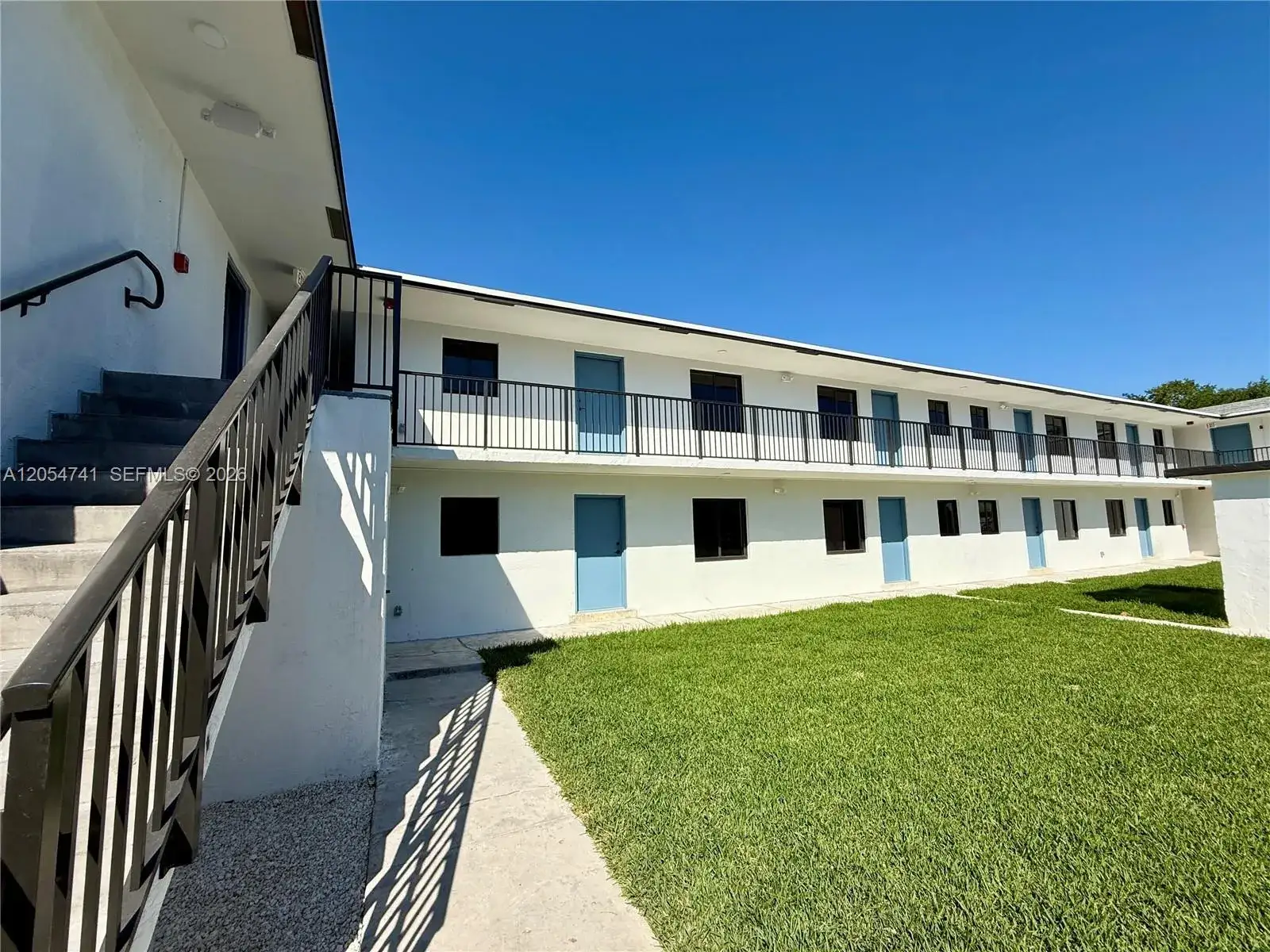 2 bedroom 1 bath Residential Lease for rent at 180 NE 57th St # 14, Miami FL 33137