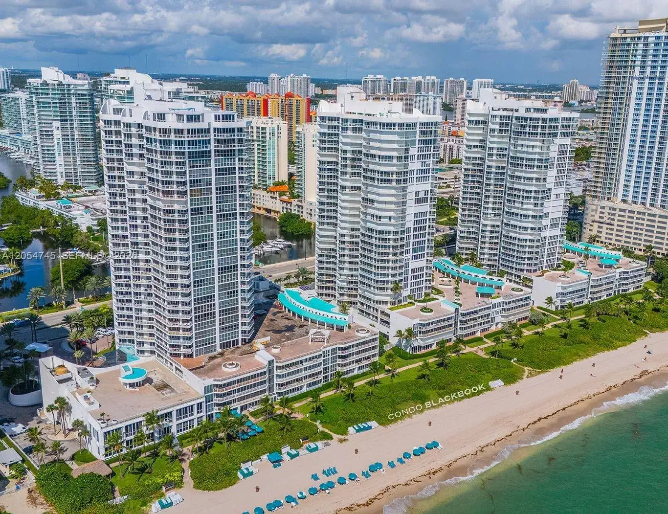 3 bedroom 3 bath Residential Lease for rent at 16425 Collins Ave, Sunny Isles Beach FL 33160