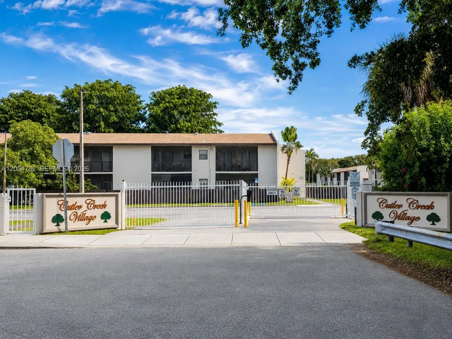 1 bedroom 1 bath Residential for sale at 10370 SW 220th St # 228, Cutler Bay FL 33190