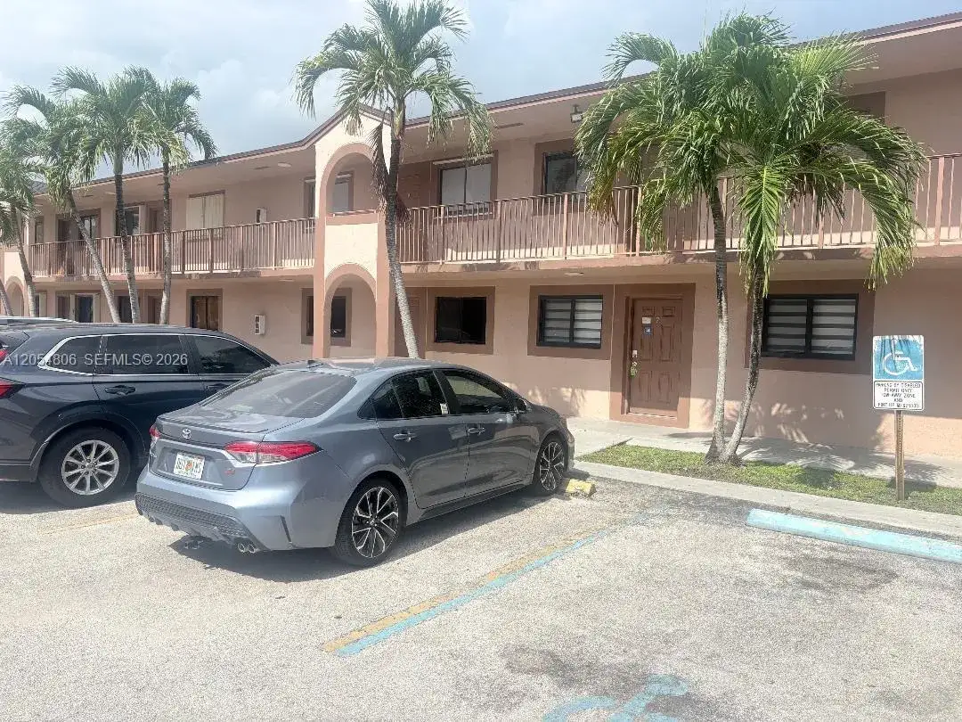 2 bedroom 1 bath Residential for sale at 2332 W 56th St # 7, Hialeah FL 33016