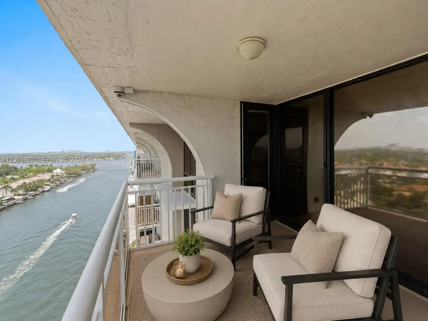 2 bedroom 2 bath Residential for sale at 1600 S Ocean Dr # 18B, Hollywood FL 33019