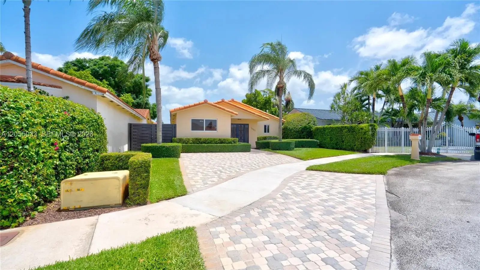 2 bedroom 2 bath Residential Lease for rent at 13463 SW 39th Ln, Miami FL 33175