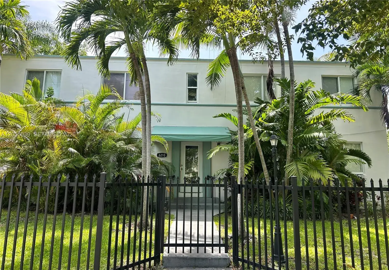 1 bedroom 1 bath Residential Lease for rent at 6210 NE 5th Ave # 2, Miami FL 33138