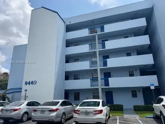 1 bedroom 1 bath Residential Lease for rent at 9440 Fontainebleau Blvd # 514, Miami FL 33172