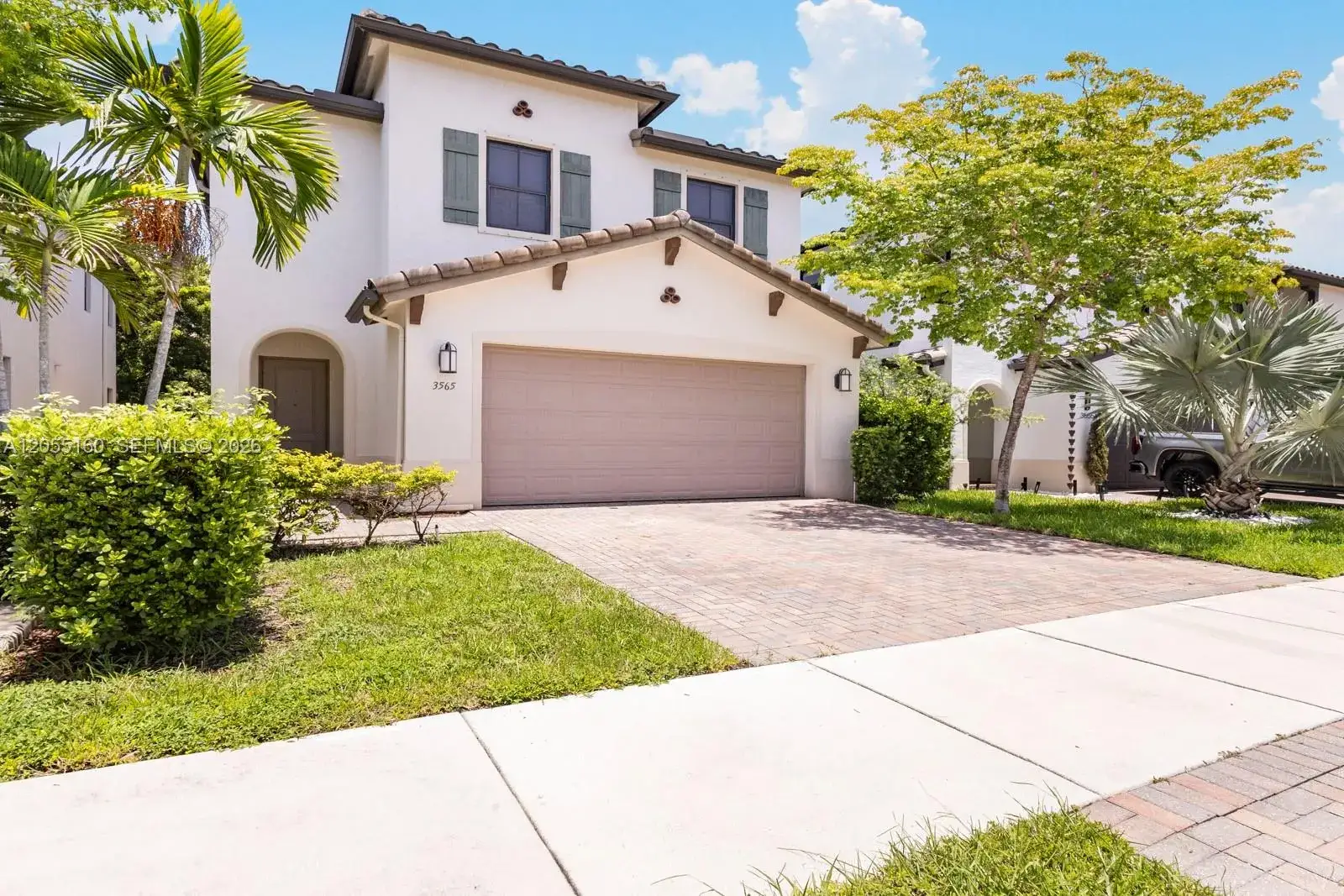 3 bedroom 2 bath Residential for sale at 3565 W 97th St, Hialeah FL 33018
