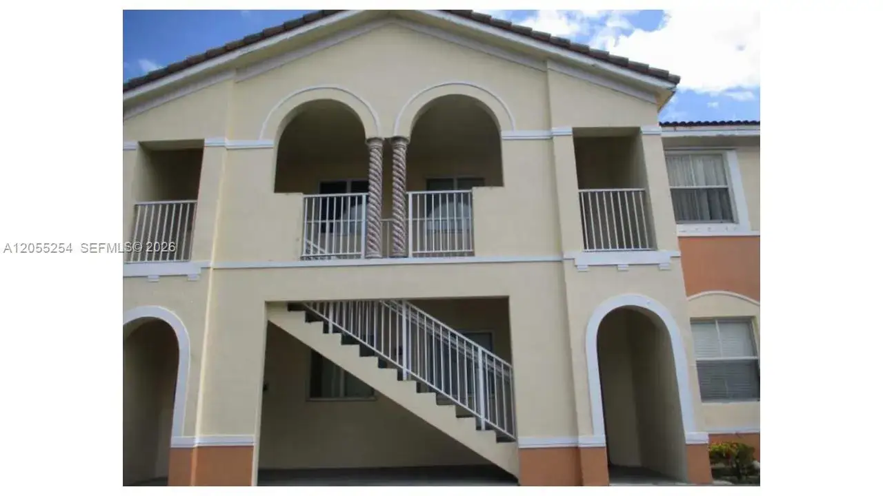 3 bedroom 2 bath Residential Lease for rent at 1568 SE 26th St # 204, Homestead FL 33035