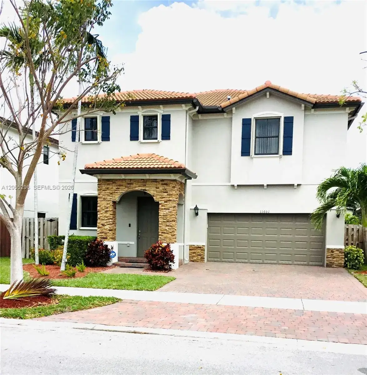 5 bedroom 3 bath Residential for sale at 11601 SW 232nd Ln, Homestead FL 33032