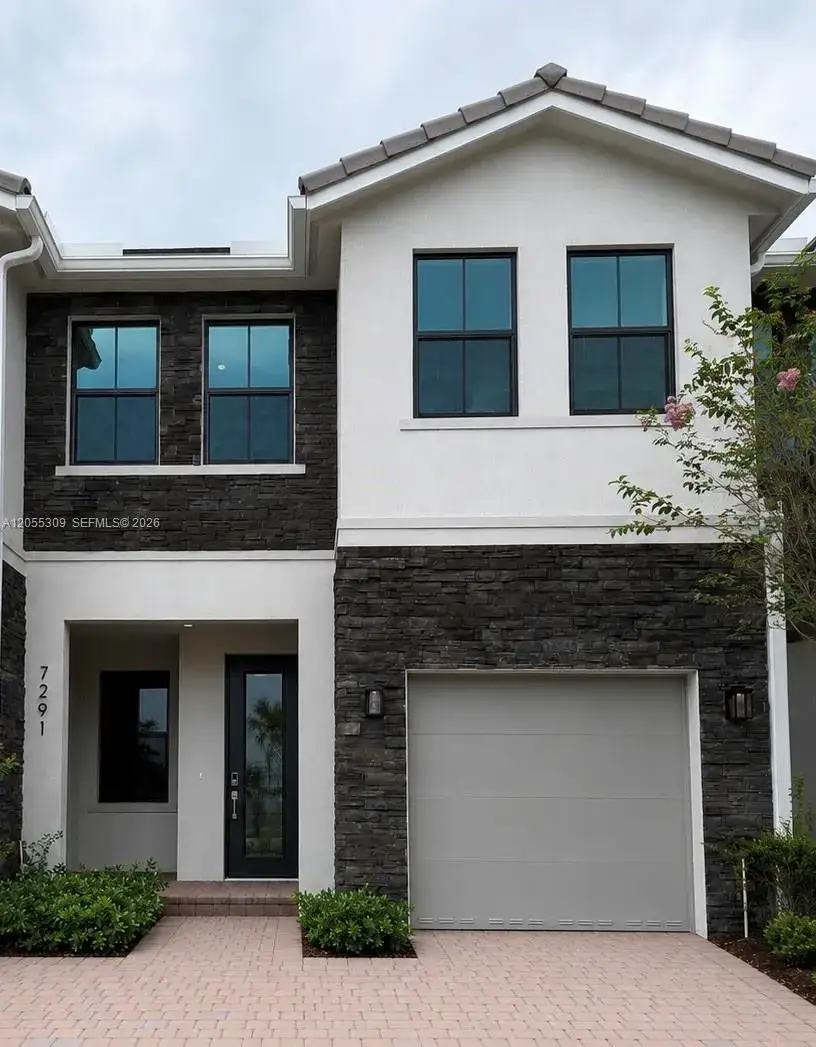 4 bedroom 2 bath Residential Lease for rent at 7291 SW 46th St, Davie FL 33314