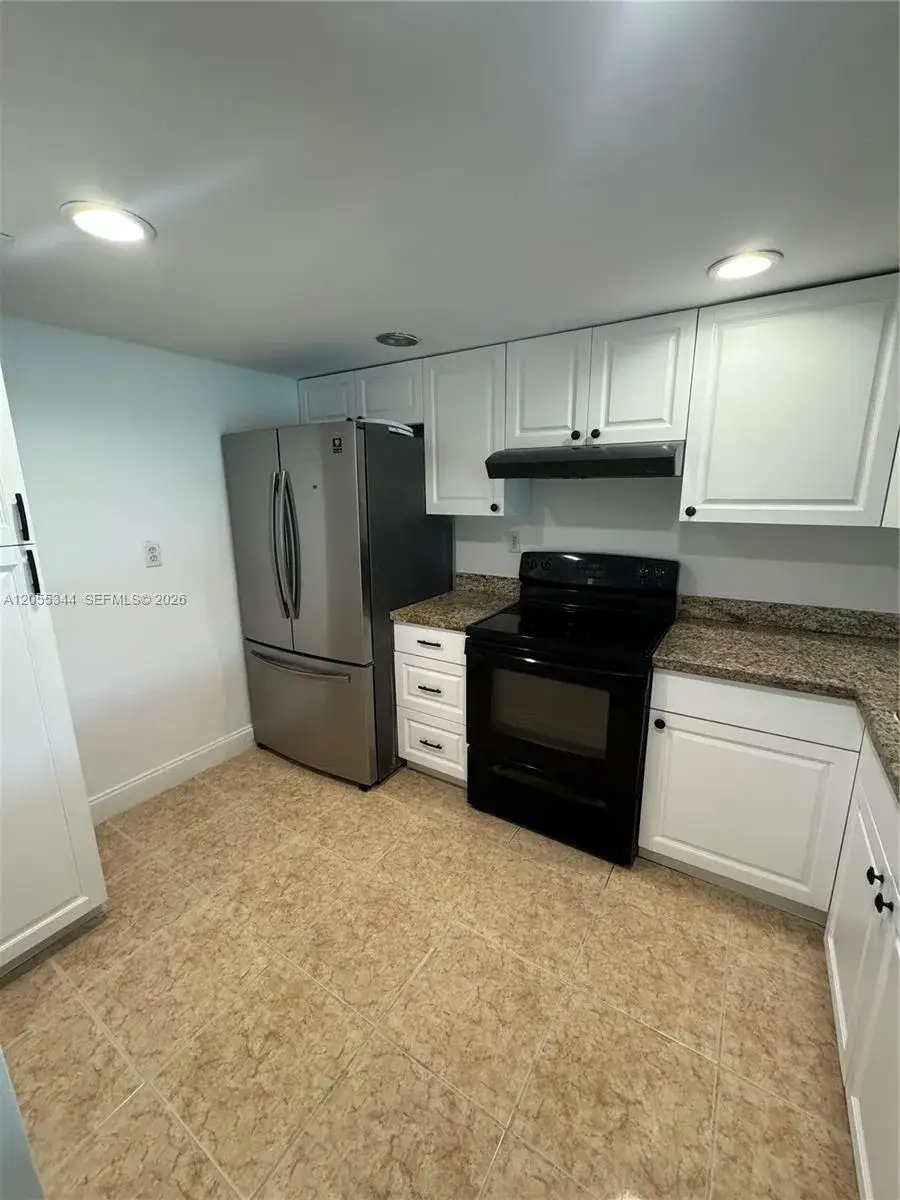 3 bedroom 2 bath Residential Lease for rent at 9050 NW 28th St # 136, Coral Springs FL 33065