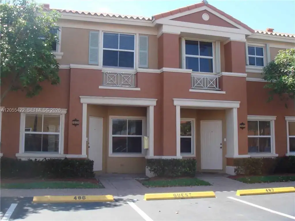 2 bedroom 2 bath Residential Lease for rent at 11600 NW 60th Ter # 486, Doral FL 33178