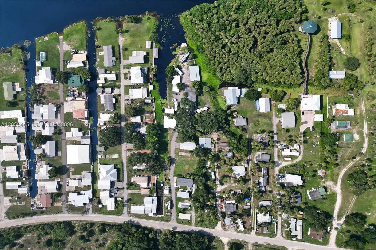 Commercial Sale for sale at 1059 Marina Ln, Moore Haven FL 33471