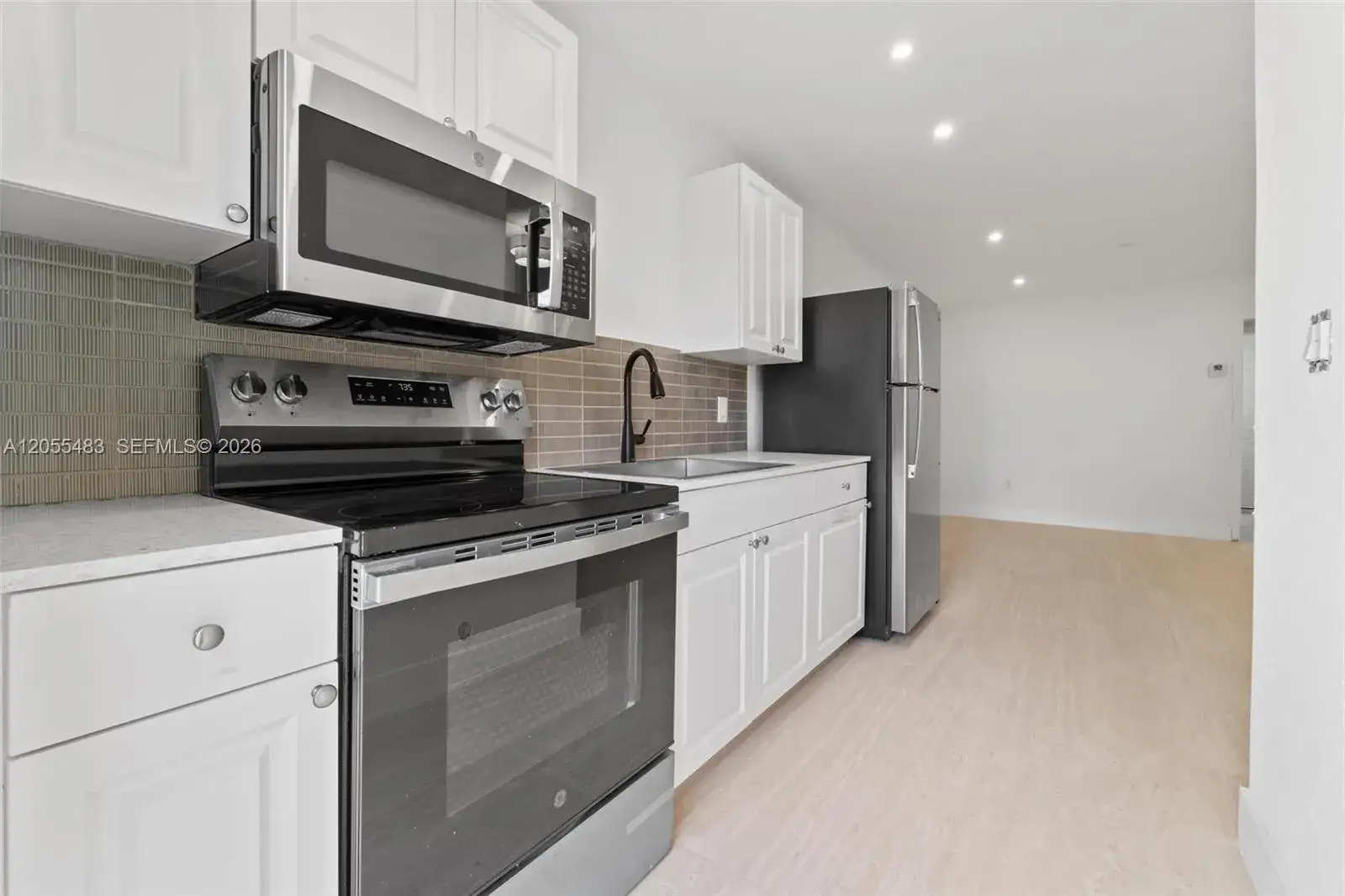 1 bedroom 1 bath Residential Lease for rent at 2440 SW 3rd St # 2, Miami FL 33135