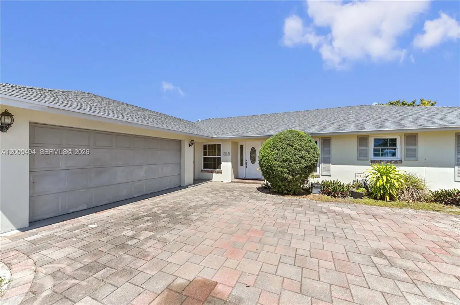 4 bedroom 2 bath Residential for sale at 315 SW 12th Ave, Boynton Beach FL 33435