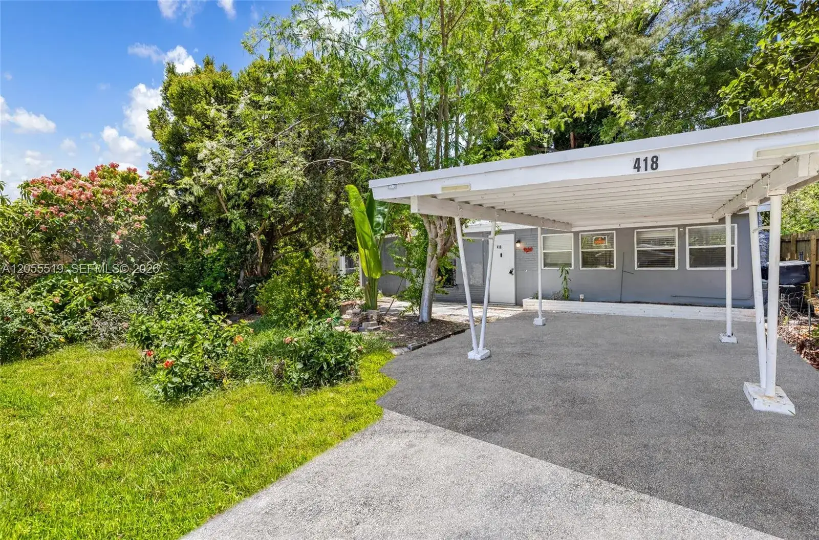 2 bedroom 1 bath Residential for sale at 418 S 24th Ave, Hollywood FL 33020