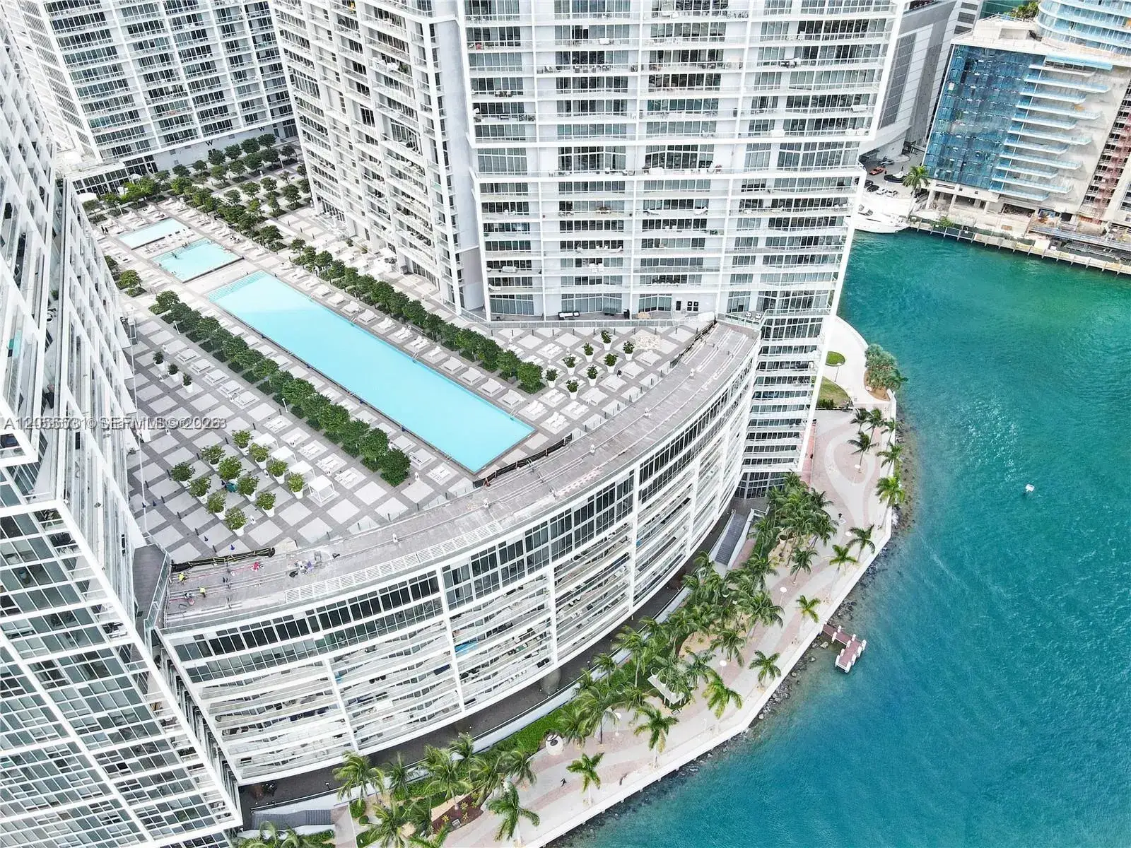 1 bedroom 1 bath Residential for sale at 485 Brickell Ave # 2306, Miami FL 33131