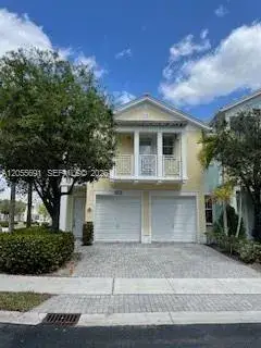 4 bedroom 4 bath Residential Lease for rent at 10731 NW 74th Ter, Doral FL 33178