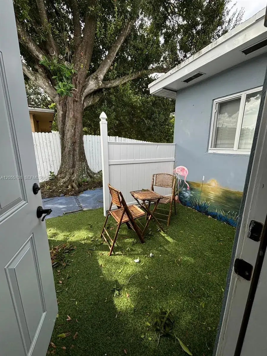 2 bedroom 1 bath Residential Lease for rent at 1509 N Andrews Ave # 1, Fort Lauderdale FL 33311