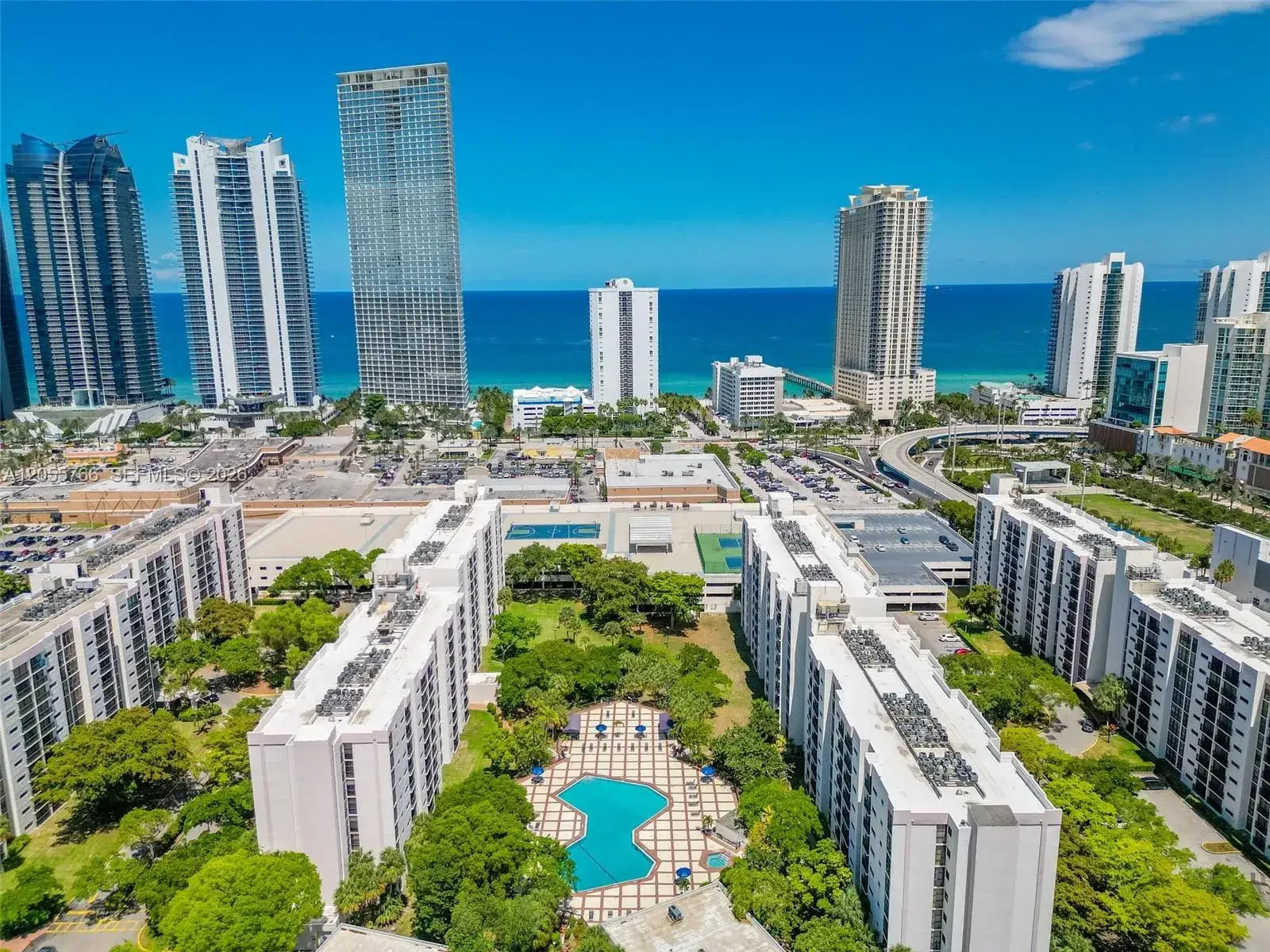 3 bedroom 2 bath Residential Lease for rent at 16919 N Bay Rd # 821, Sunny Isles Beach FL 33160
