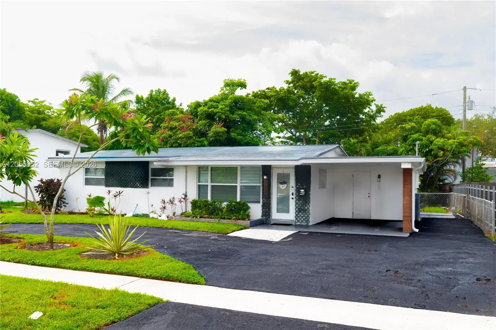 3 bedroom 2 bath Residential for sale at 7330 NW 1st Ct, Pembroke Pines FL 33024