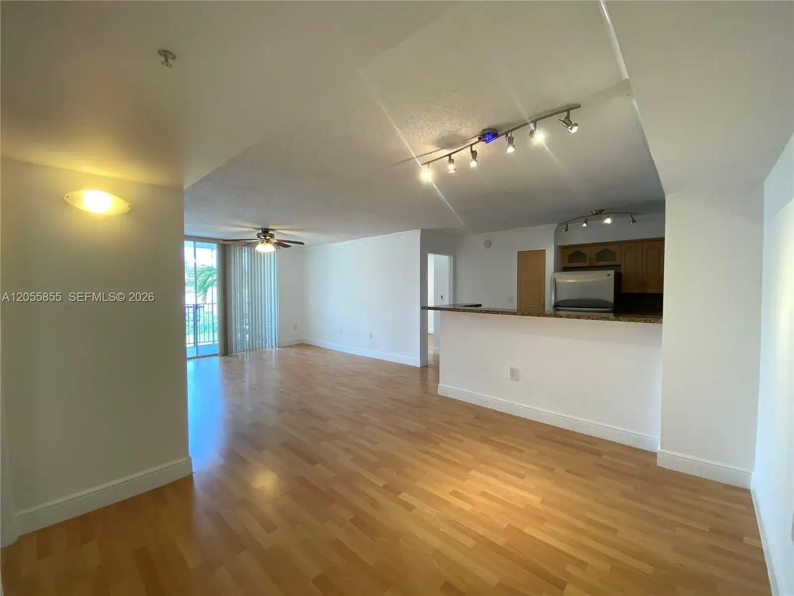 2 bedroom 2 bath Residential Lease for rent at 4560 NW 107th Ave # 12, Doral FL 33178