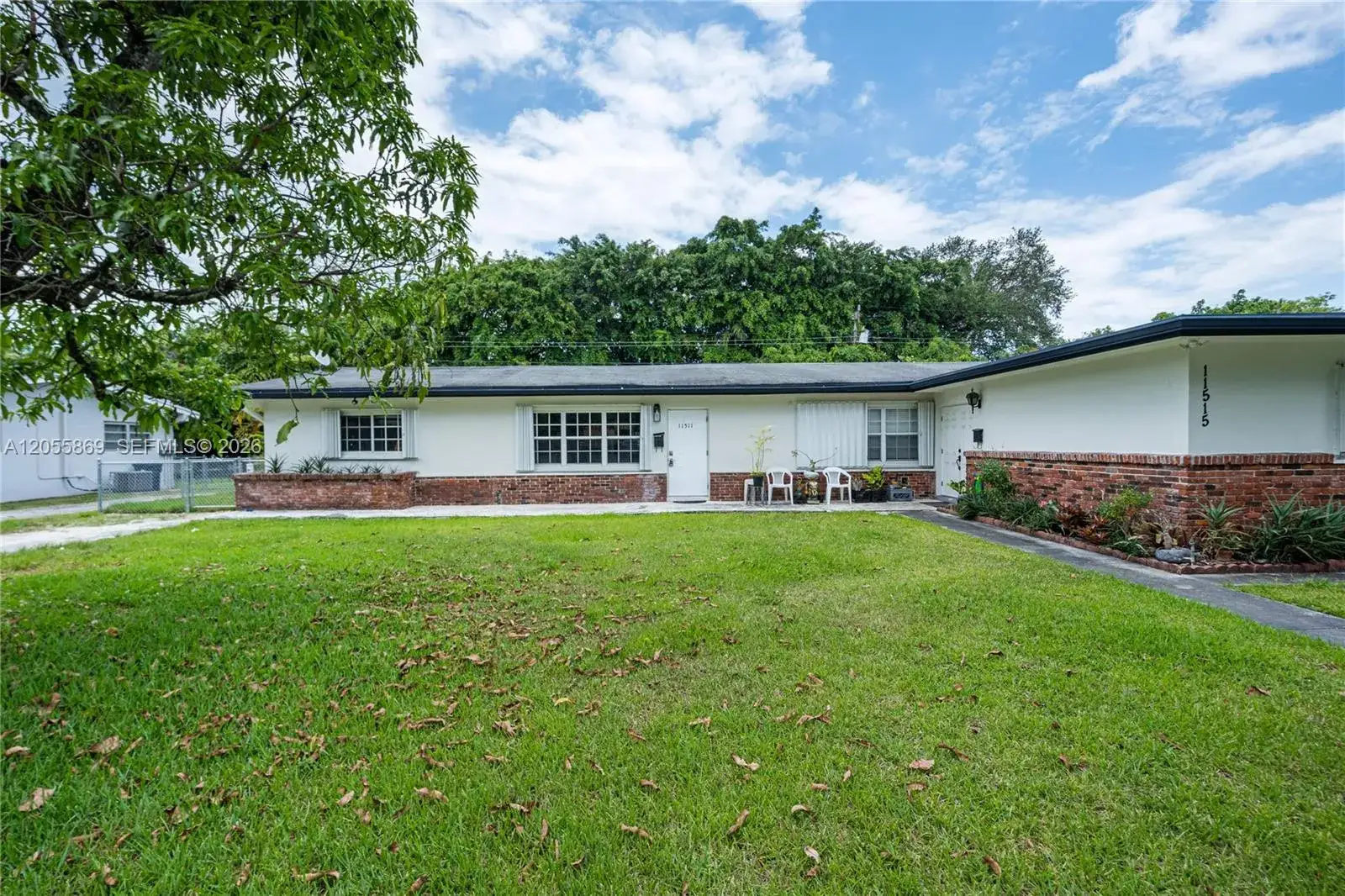 3 bedroom 2 bath Residential Lease for rent at 11511 SW 81st Rd # 11511, Pinecrest FL 33156