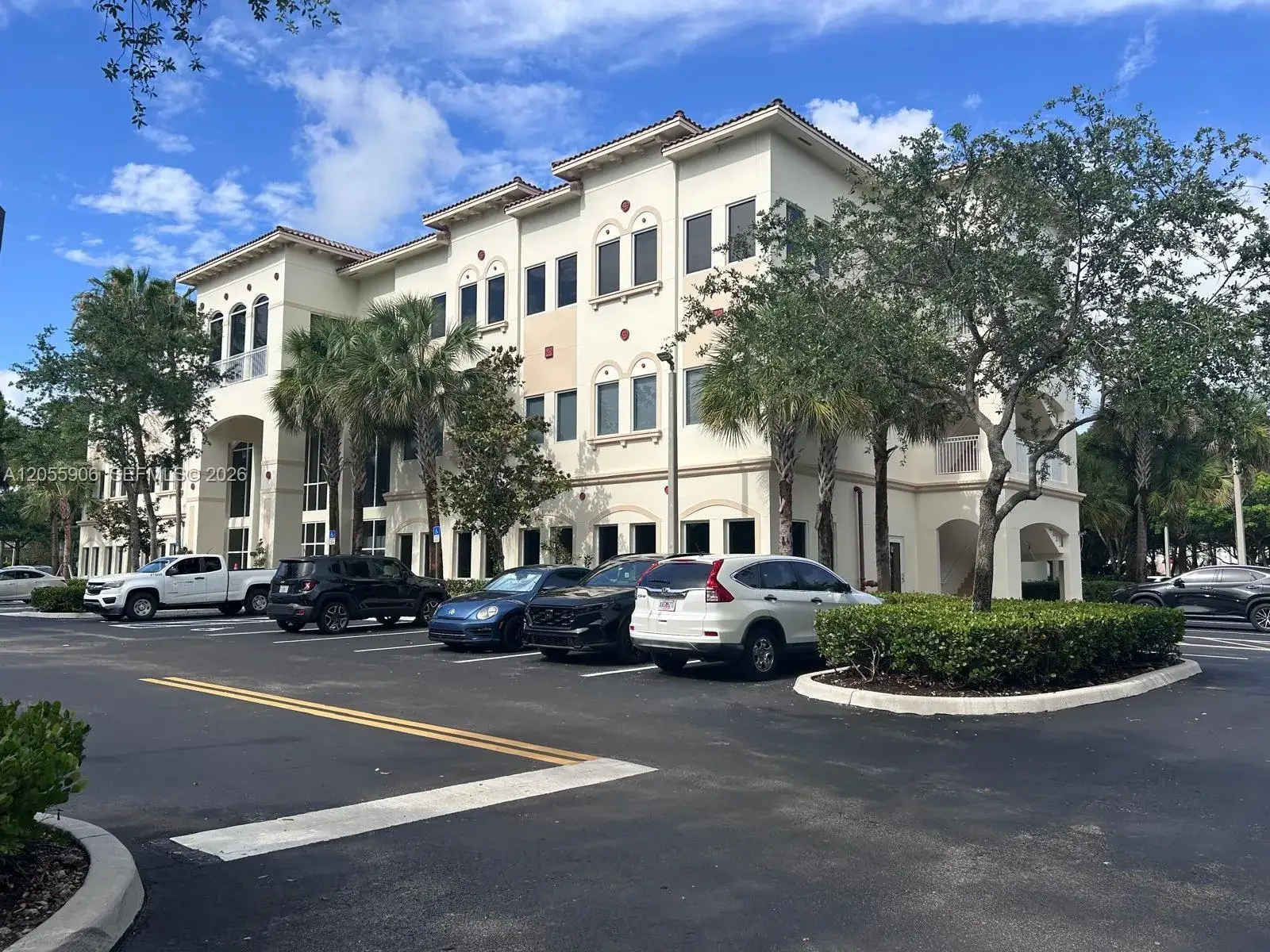 Commercial Sale for sale at 2893 Executive Park Dr # 105, Weston FL 33331